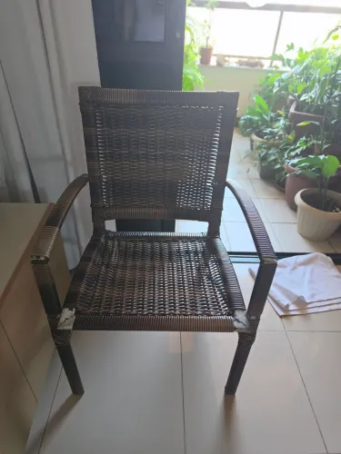 Vende-Se conjunto de 4 cadeiras de varandas