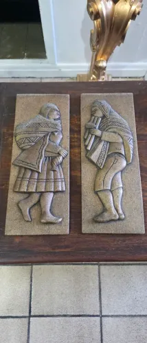 Decoração, par de figuras de parede peruana de pedra