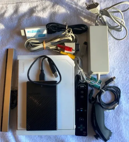 Nintendo Wii com HD 320GB