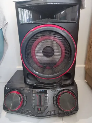 Som LG CJ87 1800w RMS