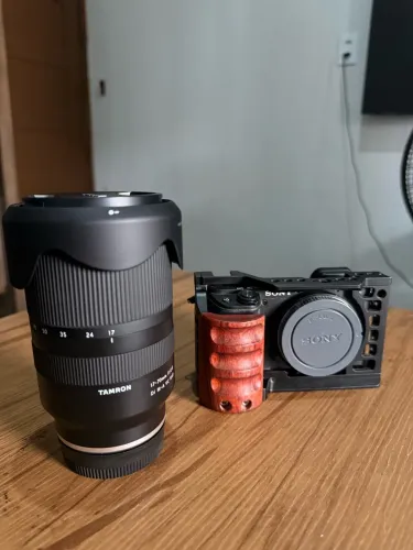 Sony A6400 + Tamron 17-70