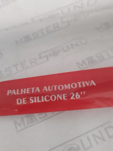 Palheta silicone universal.  26". Nova. Colocada.