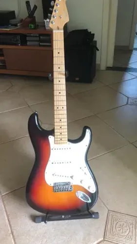 Guitarra Fender USA Stratocadter 2012