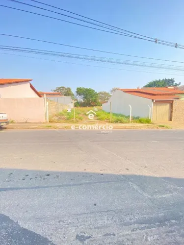  Lote grande à venda, próximo à Rodovia e ao Distrito Industrial
