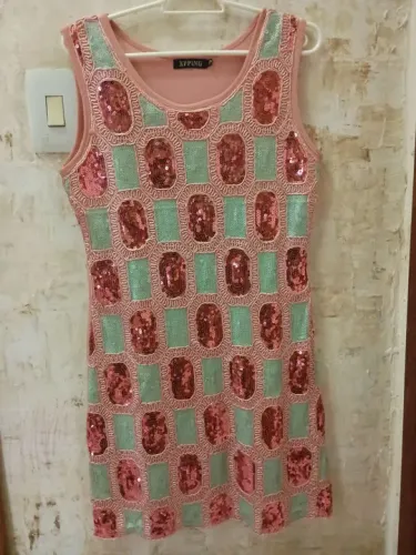 Vestido com paetês