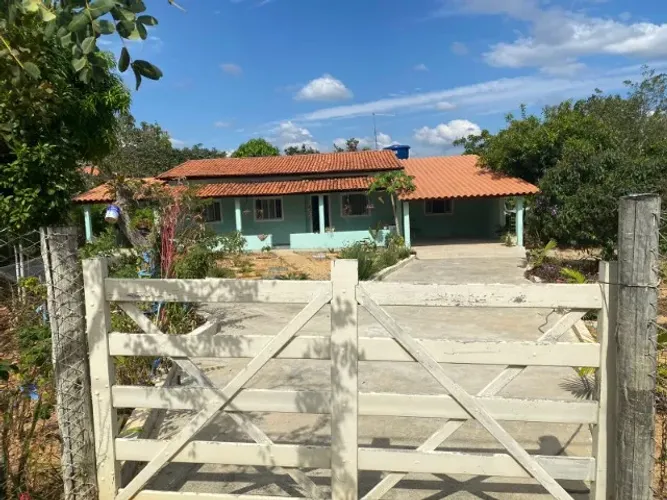 Sitio 4.000m² todo plano, com poço artesiano Jaboticatubas.