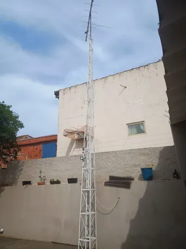 Antena externa para TV, Rádio.