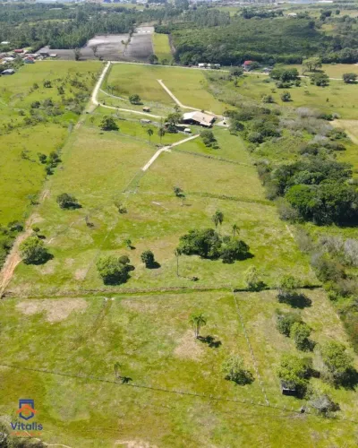 Vendo Sitio próximo as praias mais belas de Santa Catarina