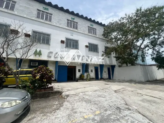 Excelente Prédio Comercial, 680m² em Piedade