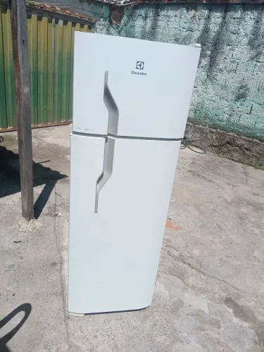 Geladeira eletrolux 