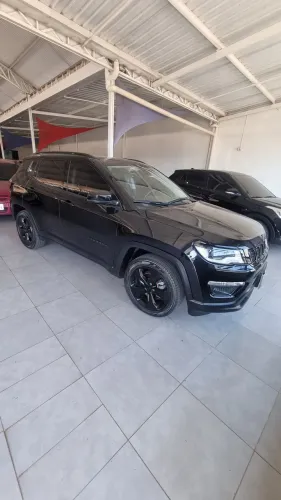 Jeep compass nighteagle com teto 