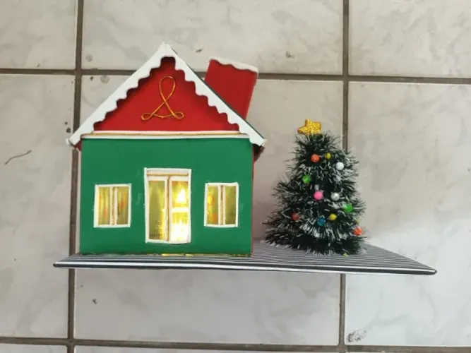 Casinha de Natal em papelão