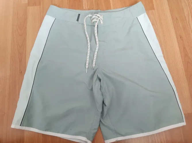 Bermuda masculina 