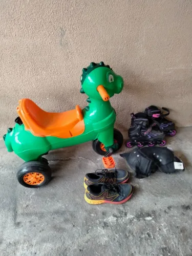 Tricicolo dragão + Par de Patins + Kit proteção + Tenis