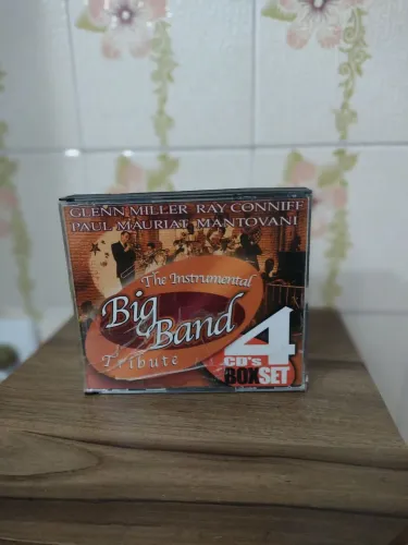 Big Band 4 - The Instrumental Tribute (4 CDs)