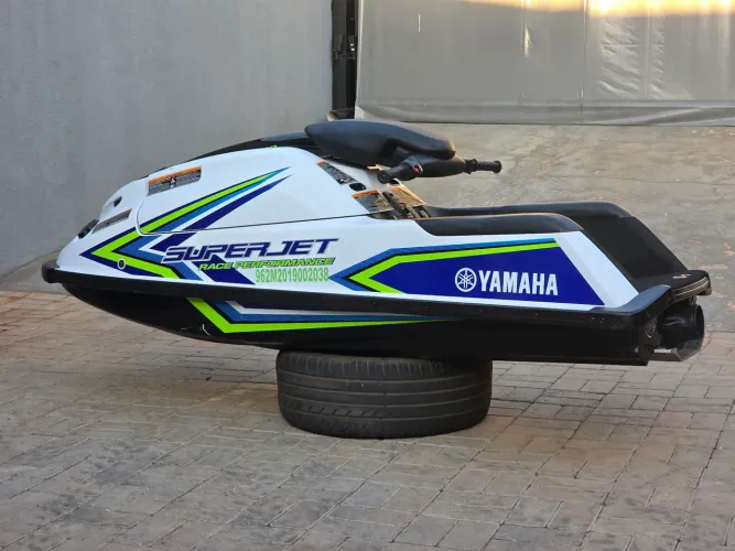 YAMAHA SUPER JET 2019