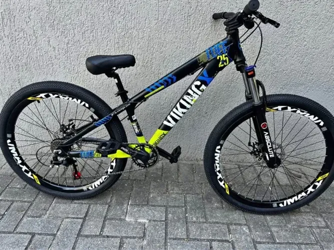 Bicicleta Viking Tuff 25 BMX - Preta