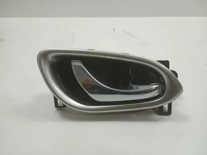 Maçaneta Nissan Sentra Traseiro Esquerdo 2014 A 2016 Traseira