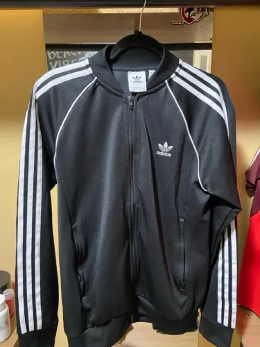 Jaqueta Adidas Originals - Clássica e Confortável