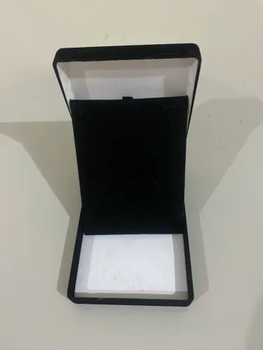 Estojo de Veludo para Cordão e Gargantilha