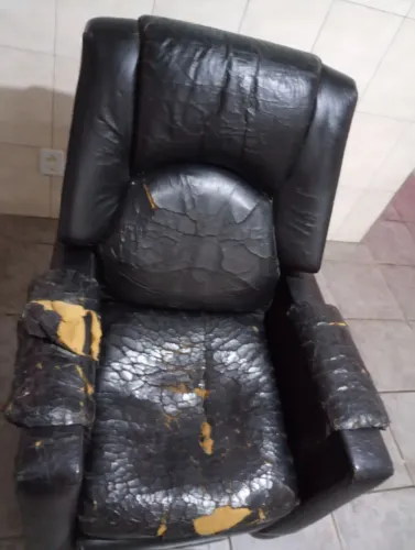 Poltrona reclinável usada 70$