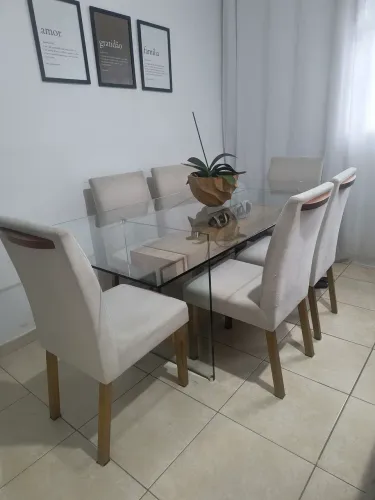 Mesa de Jantar de Vidro com 6 Cadeiras