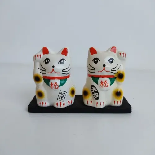 Enfeite Casal Maneki Neko - gatos da sorte japonês (usado)