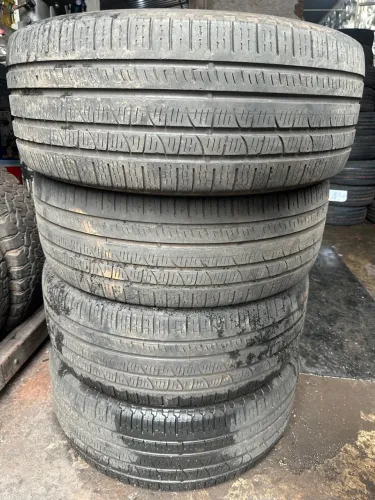 Pneus 255/55/19 semi novos pirelli