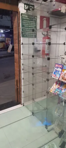Estante vitrine para loja