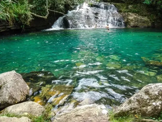 Área rural com 170.000 m2 a poucos metros da Cachoeira da Esmeralda - Carrancas, MG 