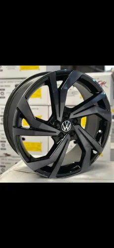 Rodas do Jetta fumê diamantadas aro18 novas em até 10x de R$443,00 no cartão de crédito