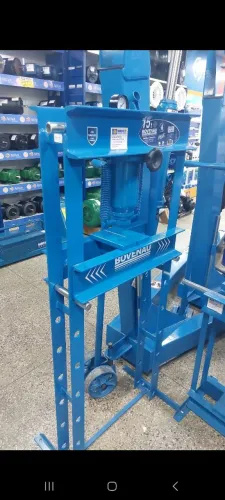 PRENSA HIDRÁULICA 15T PLUS BOVENAU