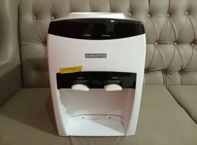 Bebedouro Elétrico Agratto Bivolt, não está gelando
