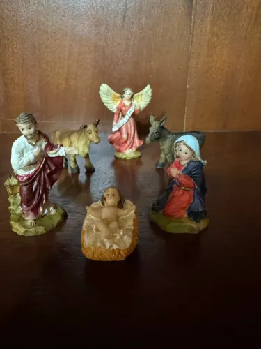 PRESÉPIO ITALIANO EM RESINA c/11 FIGURAS ANTIGO/PERFEITO