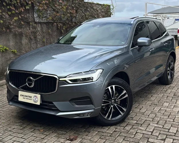 Volvo XC-60 XC 60 D-5 Momentum 2.0 AWD Diesel 5P 2020