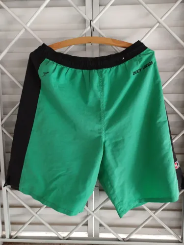 2 duas bermudas Masculino por R$30,00 - LEIA A DESCRIÇÃO 
