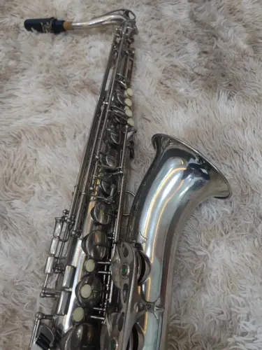 Saxofone tenor weril master 