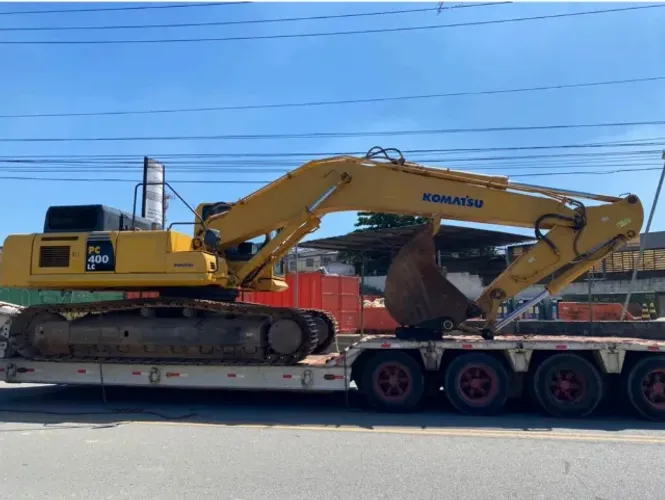 Escavadeira Komatsu PC400