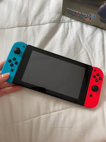 Nintendo switch MarioKart 8 Deluxe e Animal crossing+ jogos