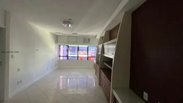Sala Comercial para Venda em Salvador, Caminho das Árvores, 1 banheiro