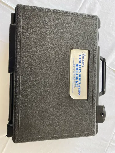 Estojo simulador de primeiros socorros 