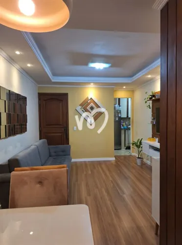 Vendo apt. 2 qts. 50 m2, reformado, 1 vaga, excelente localização, próximo BRT Deodoro