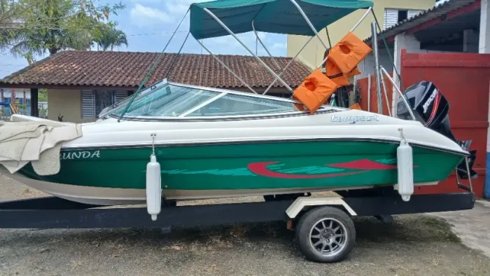 Lancha 18,5 pés motor mercury 90hp