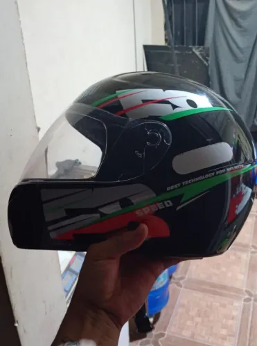 Vendo capacete novo chama no zap *04