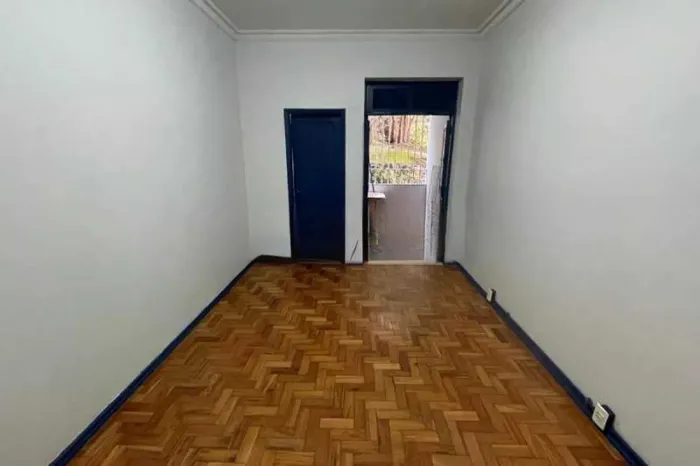 Apartamento : / Residencial / Glória