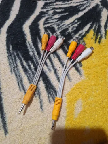 cabo adaptador P3 para RCA. 