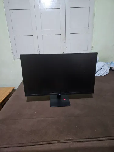 Monitor LG 27"