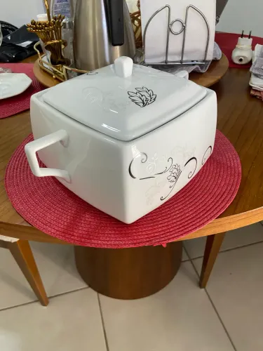 Sopeira de porcelana