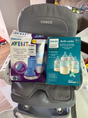 Cadeira para bebê Cosco kids + brinde 