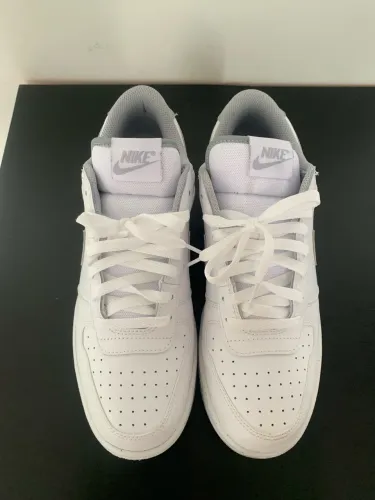 Tenis Nike Big Low - Branco + Cinza